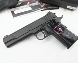 he CUSTOM LW SHADOW GHOST is a limited time special offering 1911, with white dot rear sight and red fiber optic front sights, weight reducing aluminum frame, contrasting black small parts and CUSTOM grips to round out this unique package. This pistol comes with the kimber hard case and a custom leather holster. This Pistol is in excellent condition showing normal signs of use and wear. 