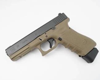 By far the most popular police service pistol in the United States, the GLOCK 22 fires the potent 40 S&W cartridge and holds more rounds for its size and weight than most other full-sized handgun in its class. This pistol is sold with one magazine and is in excellent condition, showing normal signs of use and wear. 