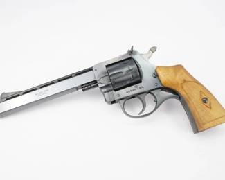 This vintage H&R Harrington & Richardson model 939. 9-round .22 revolver .The 939 9 shot rimfire revolver was made from 1957 until 1972 when it was discontinued. Has a 6 inch barrel, The barrel is ribbed with high front blade sights and adjustable rear sights. Checkered grips. This Revolver is in excellent condition showing normal signs of use and wear. 