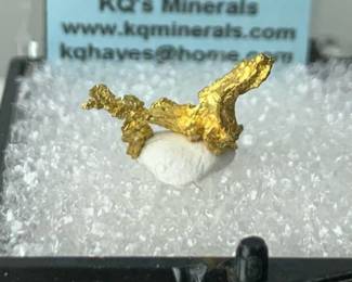 Gold - Eagles Nest Mine Placer Co., California