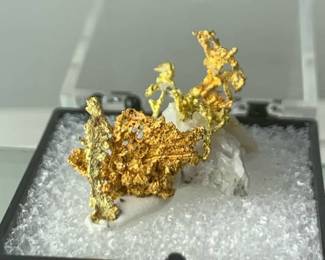 Native Gold - Eagles Nest Mine Placer Co., California