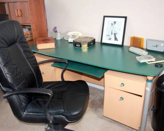 Desk & Chair
