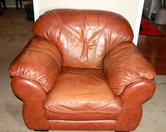 Chateau D’Ax Italian Leather Club Chair