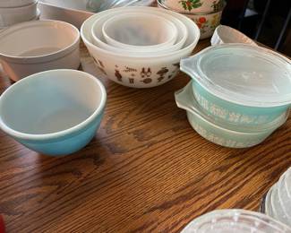 Lots of vintage pyrex