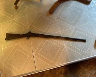 Antique Civil War musket. 