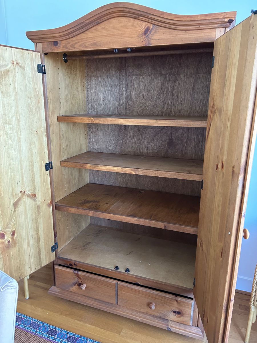 Belle Rive Estate Sale in Brentwood, TN starts on 2/9/2024