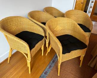 5 wicker chairs