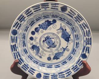 Chinese crab fish porcelain plate Qing Dynasty Kangxi Mark vintage plate