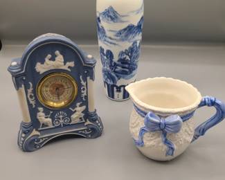 Retro 50's cermanic clock, blue & white mini pitcher & vase 
*retro clock SOLD