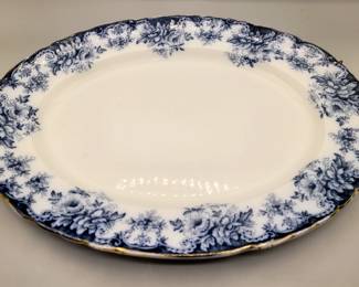 Large platter ~
T R & Co. trademark Albany