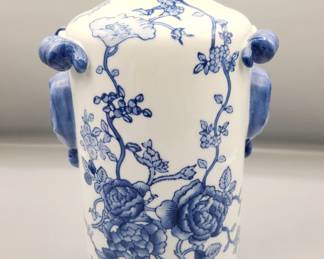 Chinese style blue & white vase