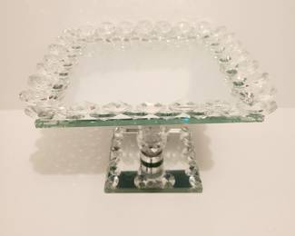 Mirrored diamond square display tray