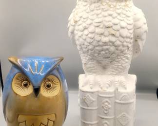 ▪︎ Vintage Glazed Pottery owl
▪︎ Urban Trends Collection antique white cermanic owl