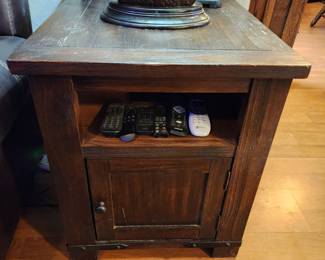 One Drawer End Table -  Duck Lamp