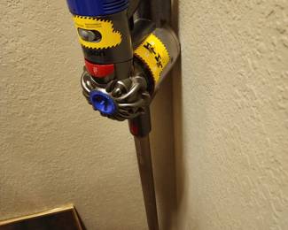 Dyson Vacumn Cleaner