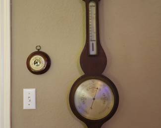 Wall Barometer 