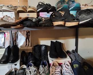 Ladies Shoes - size 9 - 11