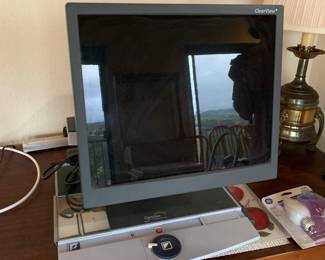 Optelec clear view TFT display