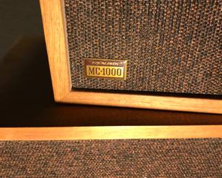 Pair Realistic MC-1000 speakers