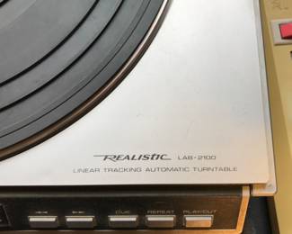 realistic Turntable