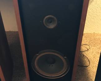 CJD Boutique speaker (no tears)