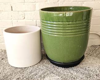 Set of Two Ceramic Garden Planters in 10" White and 16" Green