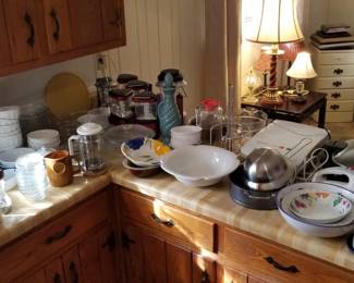 Dishes, bowls, li'l grills