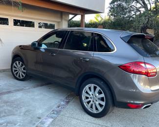Porsche Cayenne - 2014 36,500 miles cannot be picked up until March 29th $18,847