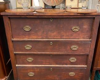 4 drawer antique dresser