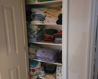 TOWELS AND FLANNEL SHEET SETS