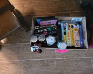 FITNESS TAPES AND HAND WEIGHTS, EXCERCISERS