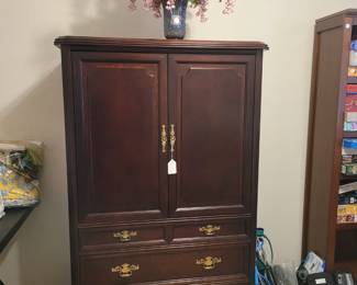 ARMOIR (USED ORIGINALLY FOR TV VIEWING)