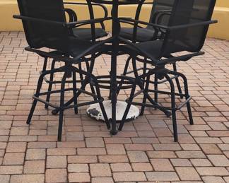 Round Top Table Patio Set  with 4 Chairs