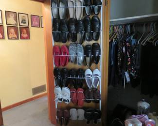 Many pairs of women's shoes in good condition