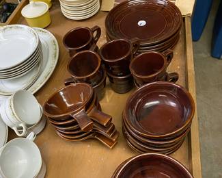 Mar-crest 1950’s oven proof dishes (not microwaveable)