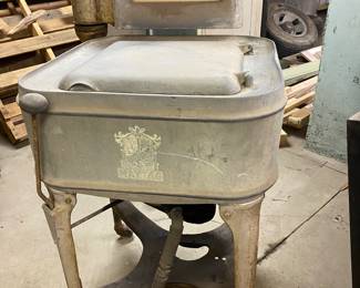 1920’s era Maytag wringer washer