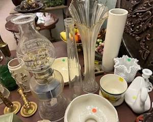 Miscellaneous glassware
