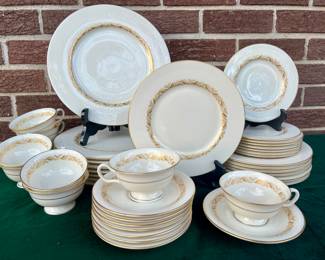 Castleton Dish Set