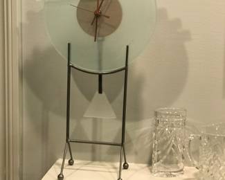 1990's metal and glass pendelum clock.