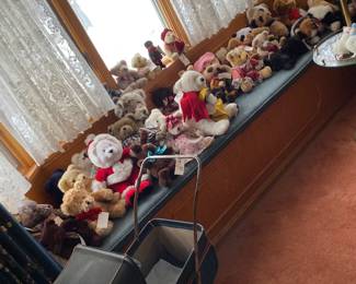 Tons of bears