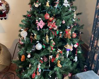Christmas tree with decorations (sold separately)