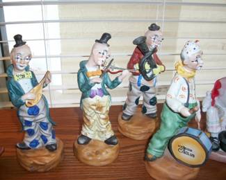 More Clowns