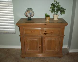 Broyhill Furniture Bar/Sideboard/ Credenza.