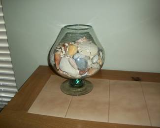 Large Brandy Sniffer filled with Shells