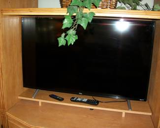 2017 - TCL 43 inch Roku TV with remote.