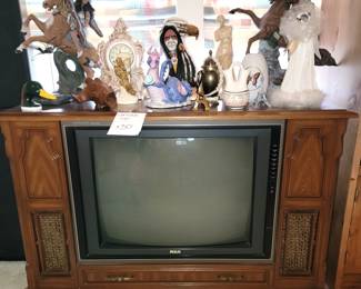 American Indian Figurines - porcelain figurines ad clock - Retro RCA Console TV