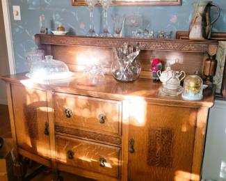 Antique Oak buffet / sideboard