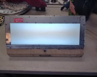 Vintage dental xray light box working.