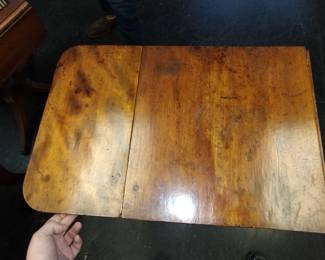 Vintage drop leaf end table.