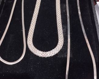 Very nice starling silver necklaces